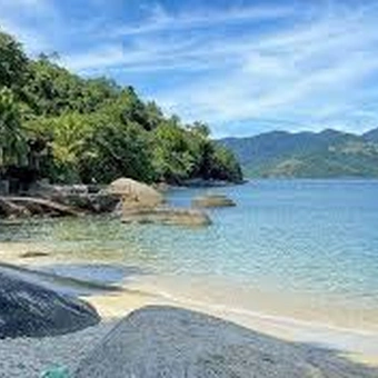 Volta à Ilha de Jaguanum